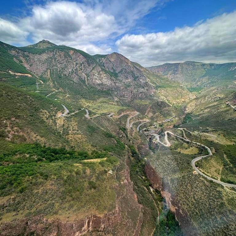 Old Tatev Guesthouse Екстериор снимка